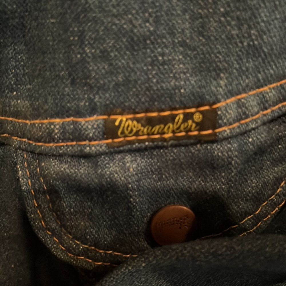 🥳Host Pick🤩 Vintage 80s hand painted The Police Wrangler Denim jacket - Picture 4 of 6